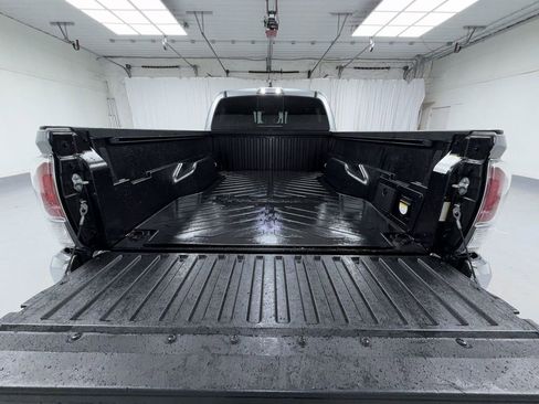 Certified 2023 Toyota Tacoma TRD Off-Road image 13