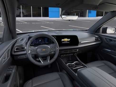New 2027 Chevrolet Traverse LT w/ Driver Confidence Package AWD/4WD image 15