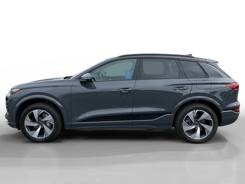 Used 2025 Audi Q6 e-tron Premium Plus w/ Premium Plus AWD/4WD image 2