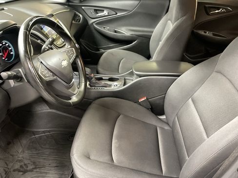Used 2024 Chevrolet Malibu RS FWD image 16