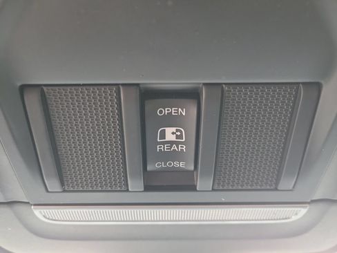 Used 2019 RAM 1500 Big Horn AWD/4WD image 33