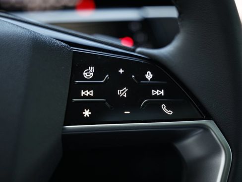 New 2026 Audi Q3 quattro 2.0T AWD/4WD image 36
