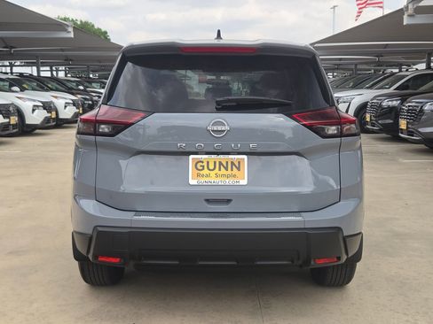 New 2026 Nissan Rogue SV FWD image 4