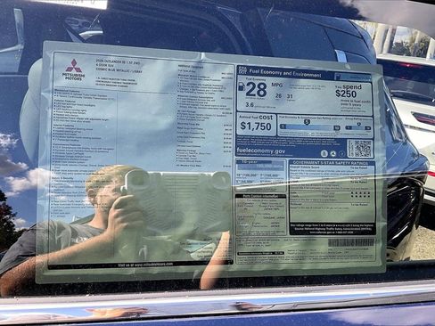 New 2026 Mitsubishi Outlander SE image 13