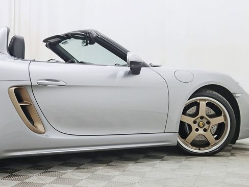 Used 2022 Porsche 718 Boxster RWD image 11