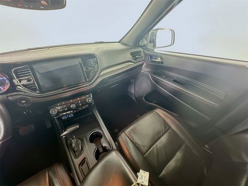 Used 2024 Dodge Durango GT image 11