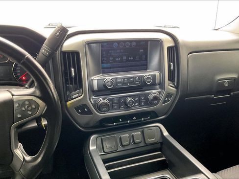 Used 2018 Chevrolet Silverado 1500 LT w/ All Star Edition AWD/4WD image 5