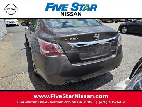 Used 2014 Nissan Altima 2.5 S w/ Display Audio Package FWD image 10