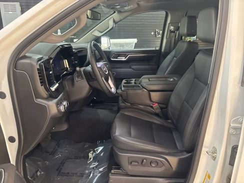 Used 2025 GMC Sierra 1500 SLT AWD/4WD image 12