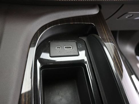 Used 2021 Cadillac Escalade Sport w/ Driver Assist Tech Package AWD/4WD image 34