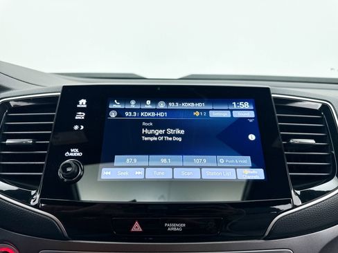 Used 2023 Honda Passport EX-L image 5