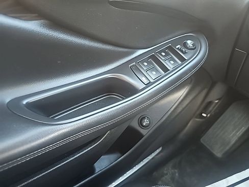 Used 2019 Buick Envision Essence image 24