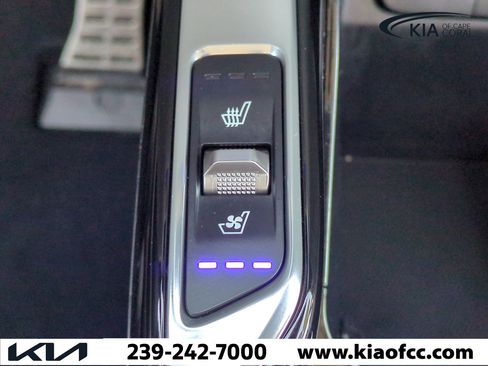 Certified 2023 Kia Sorento SX Prestige w/ Panoramic Sunroof Package image 25