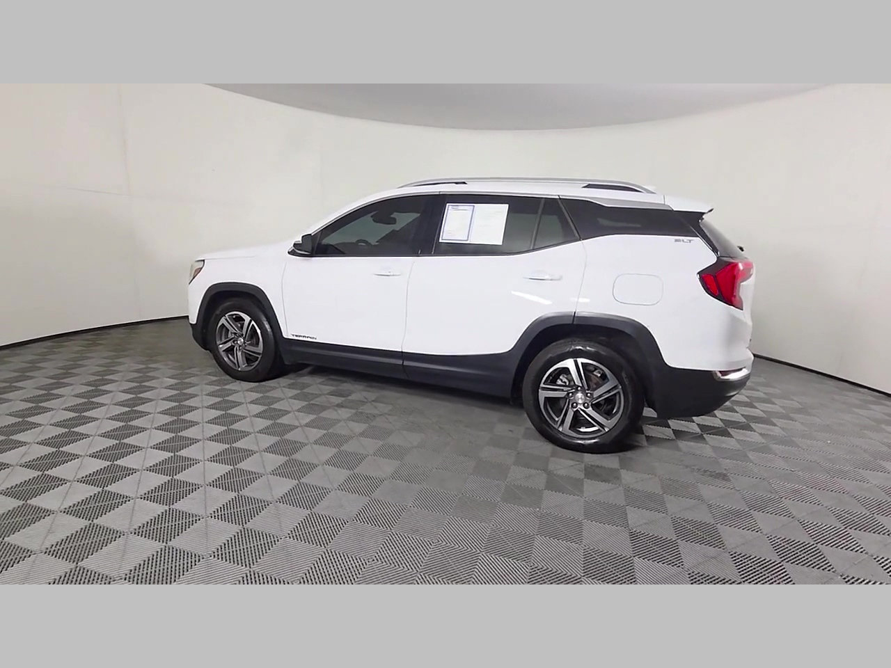 Used 2020 GMC Terrain SLT FWD image 44