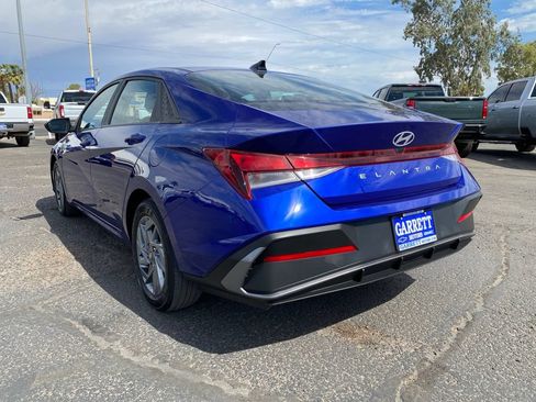 Used 2024 Hyundai Elantra SEL FWD image 16