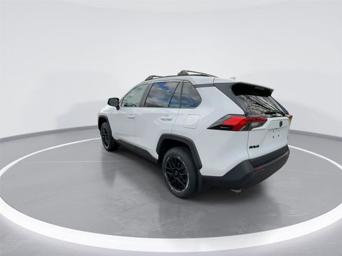 Used 2023 Toyota RAV4 XLE image 6