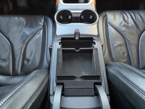 Used 2018 Lincoln MKX Reserve image 32