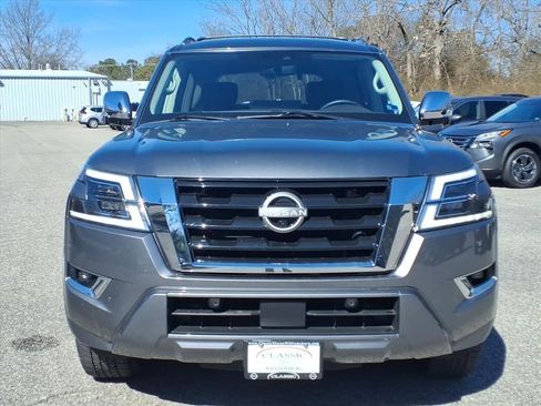 Used 2024 Nissan Armada Platinum w/ Captain's Chairs Package image 2