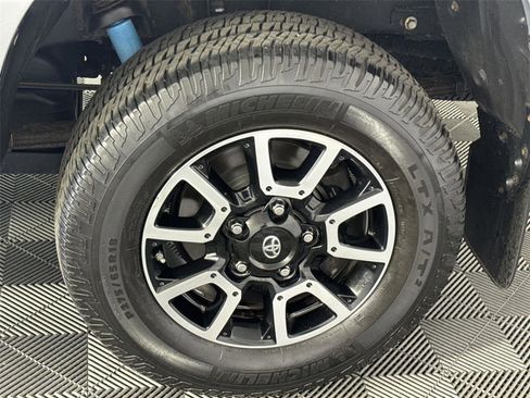 Used 2017 Toyota Tundra SR5 w/ TRD Off Road Package AWD/4WD image 12