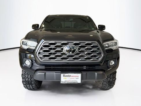 Used 2022 Toyota Tacoma TRD Off-Road w/ TRD Premium Off Road Package image 2
