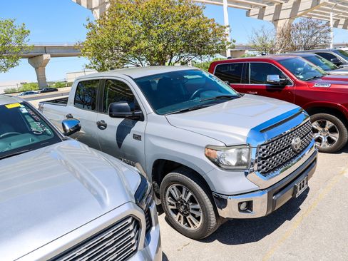 Used 2020 Toyota Tundra SR5 w/ SR5 Leather Package image 7