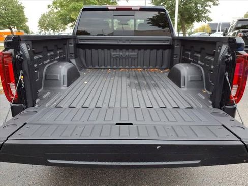 New 2026 GMC Sierra 1500 SLT w/ SLT Premium Plus Package image 21