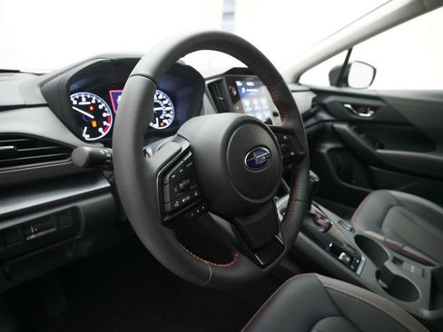 Used 2025 Subaru Crosstrek 2.5i Limited w/ Crosstrek Mirror Package AWD/4WD image 8