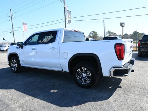 Used 2025 GMC Sierra 1500 SLT image 6