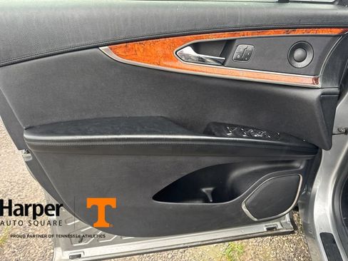 Used 2020 Lincoln Nautilus Reserve FWD image 19
