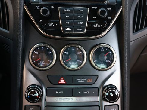 Used 2013 Hyundai Genesis 3.8 image 32