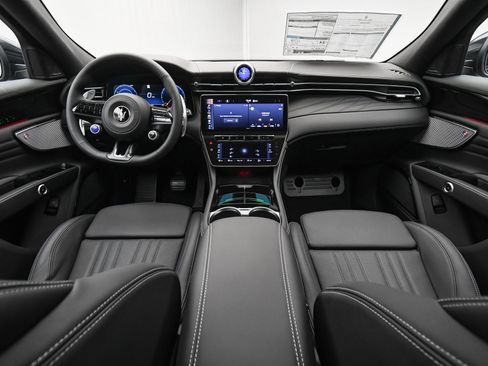 New 2025 Maserati Grecale Modena AWD/4WD image 32