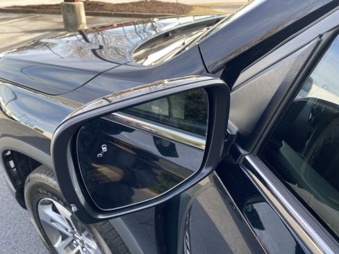 Used 2024 Honda Pilot EX-L image 39