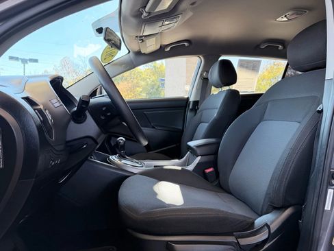 Used 2014 Kia Sportage LX image 10