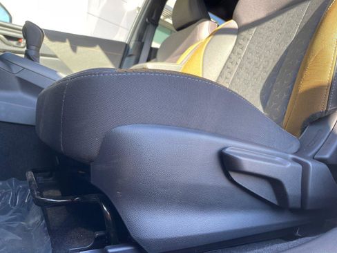 Certified 2025 Subaru Crosstrek 2.5i Sport w/ Crosstrek Mirror Package image 29