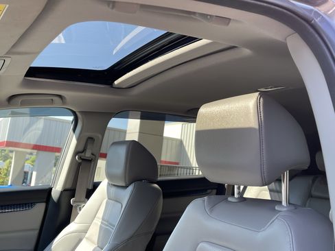 Used 2018 Honda CR-V Touring image 19