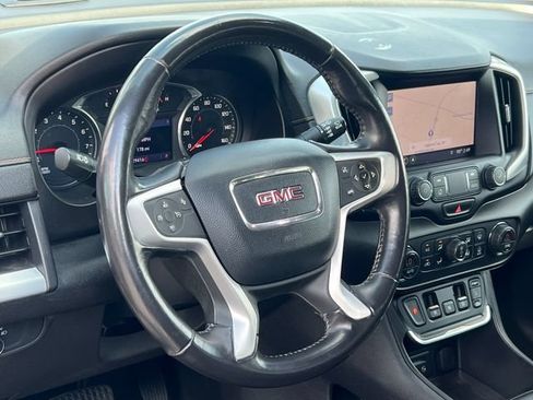 Used 2020 GMC Terrain SLE w/ GMC Pro Grade Package AWD/4WD image 2
