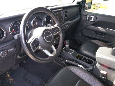 Used 2021 Jeep Wrangler Unlimited Sahara image 13