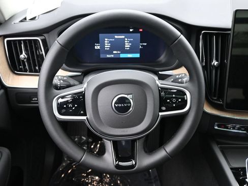 New 2026 Volvo XC60 T8 Plus w/ Protection Package Premier AWD/4WD image 18