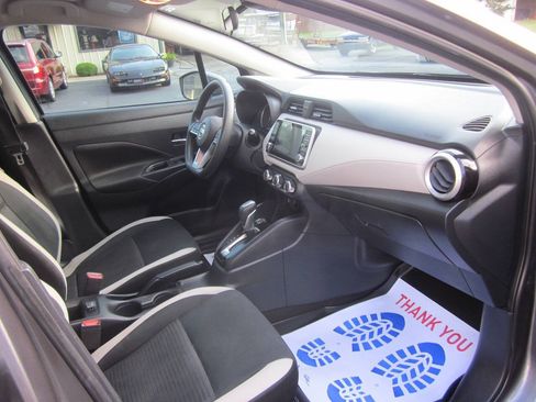 Used 2021 Nissan Versa SV FWD image 14