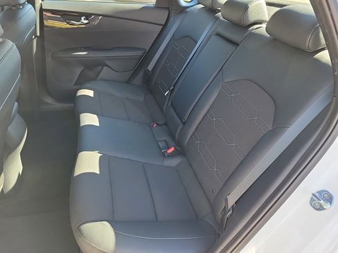 Used 2022 Kia Forte GT-Line image 7