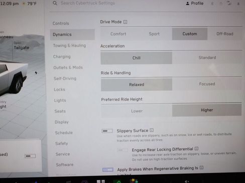 Used 2024 Tesla Cybertruck AWD Crew Cab image 15