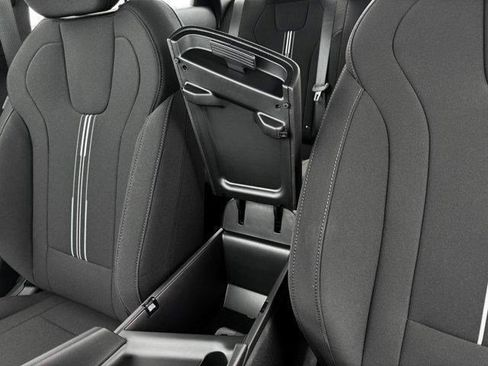 New 2025 Hyundai Elantra Sport image 18