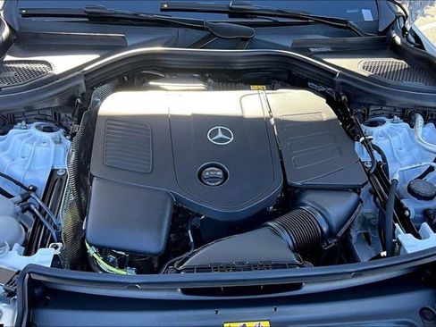 New 2026 Mercedes-Benz GLC 300 GLC 300 image 9