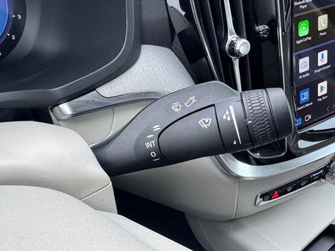 Used 2024 Volvo S60 B5 Plus image 26