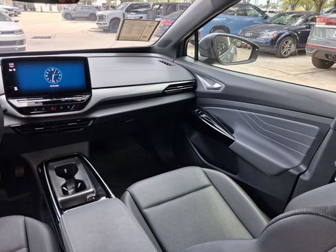 Used 2024 Volkswagen ID.4 S RWD image 11