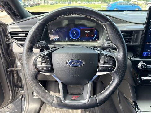 Used 2023 Ford Explorer ST w/ Equipment Group 401A AWD/4WD image 14