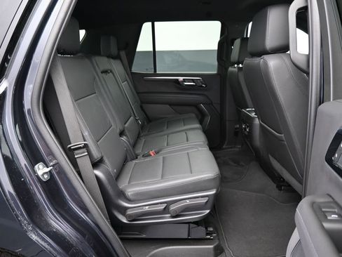 Used 2025 Chevrolet Tahoe Z71 AWD/4WD image 35