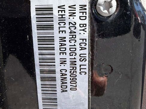 Used 2021 Chrysler Voyager Lxi FWD image 14
