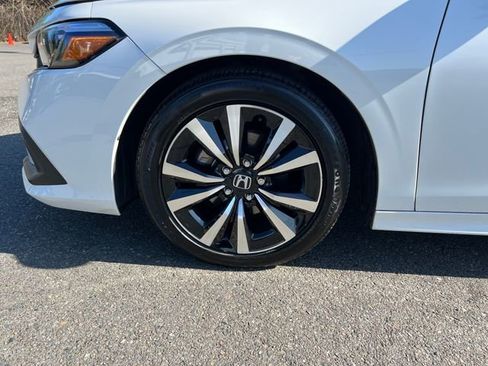 Used 2023 Honda Civic EX image 30