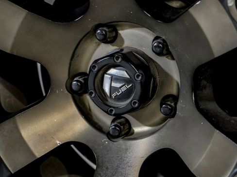 Used 2018 Jeep Wrangler Unlimited Sahara image 64